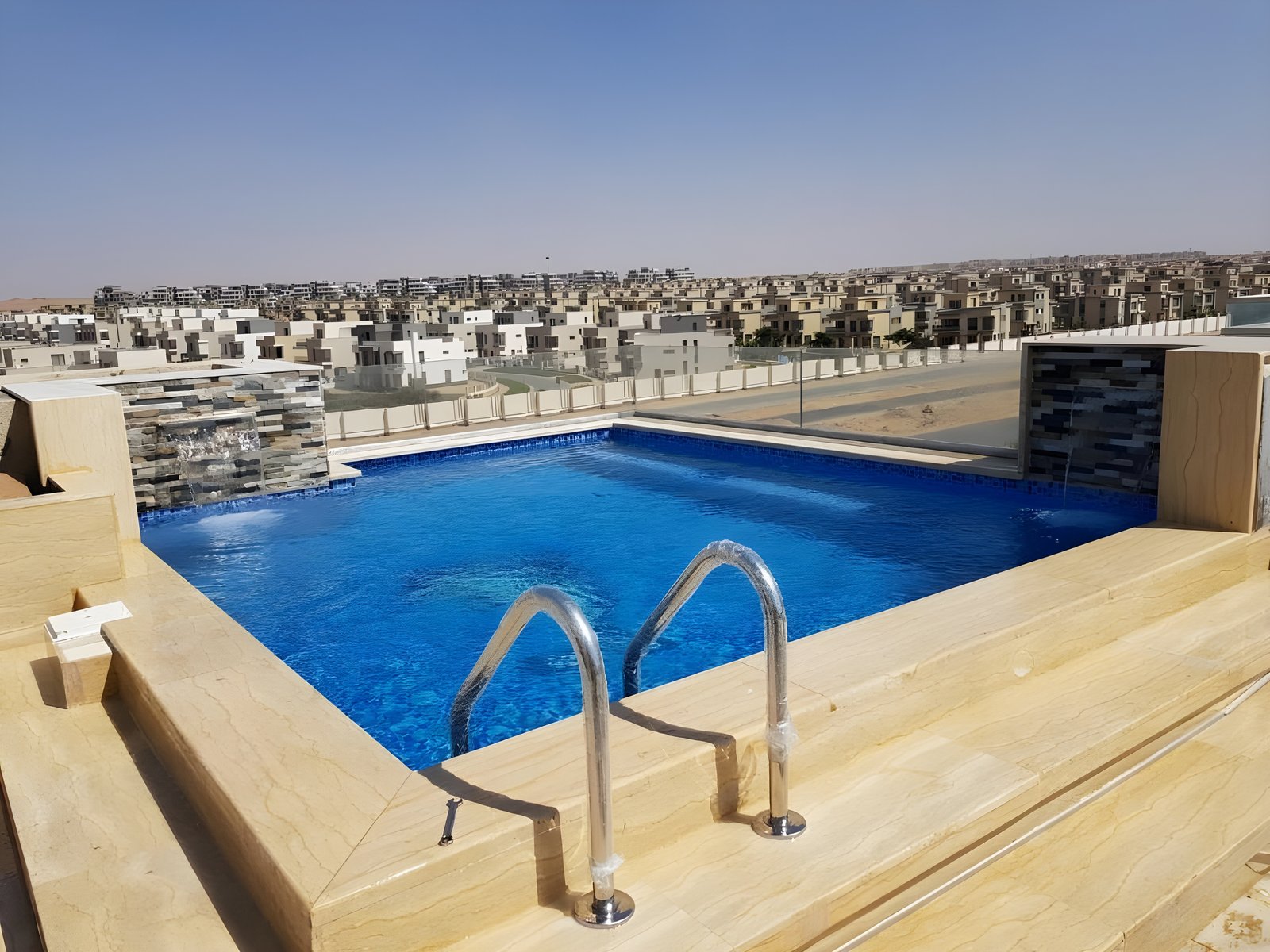Luxury Penthouse with Private Rooftop Pool & Modern Design - Fifth Settlement Near AUC - Media 2