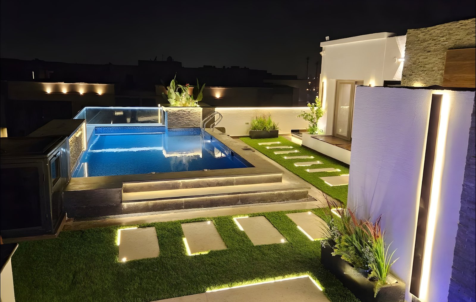 Luxury Penthouse with Private Rooftop Pool & Modern Design - Fifth Settlement Near AUC - Media 3
