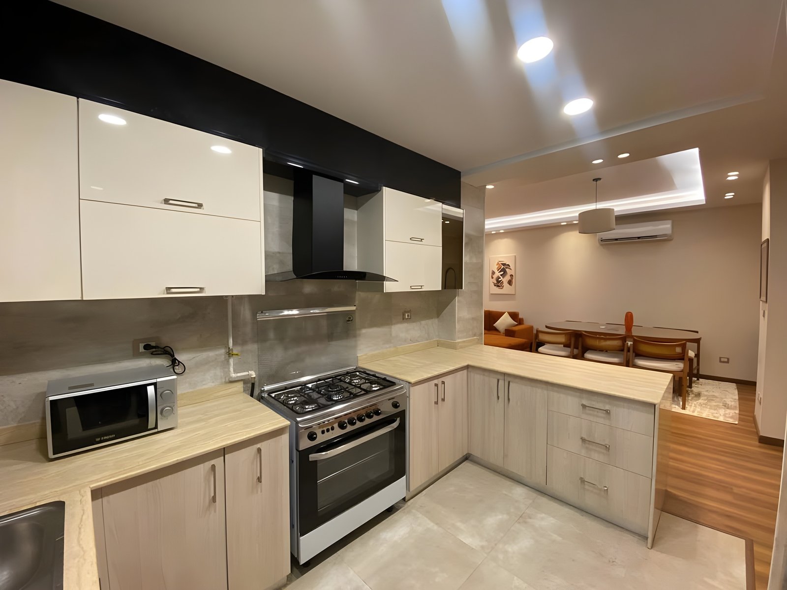 Fully Furnished 2-Bedroom Apartment – First Use – Eastown, New Cairo - Media 4